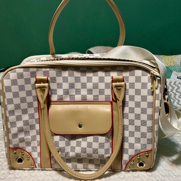 Inspired Small Dog carrier - Picture 2 of 13